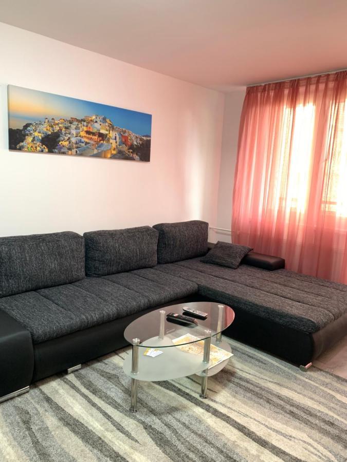 Apartament Tt10 Botanicka Trnava Esterno foto