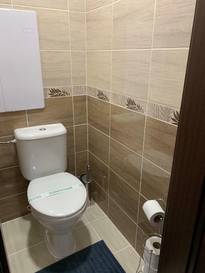 Apartament Tt10 Botanicka Trnava Esterno foto