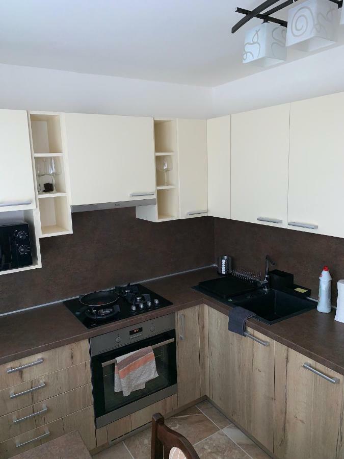 Apartament Tt10 Botanicka Trnava Esterno foto